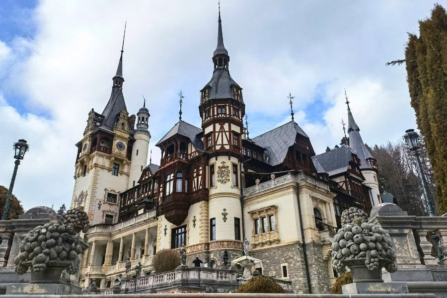 Unde să călătorești în ianuarie: Castelul Peleș