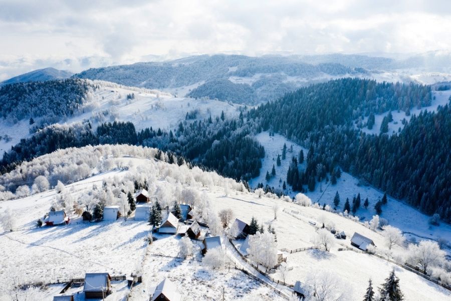 Unde călătorești în ianuarie: la munte în Transilvania